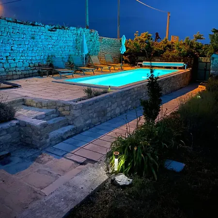 Unique Antistress Oasis Antiqua Vilă *