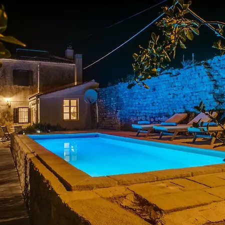 Unique Antistress Oasis Antiqua *