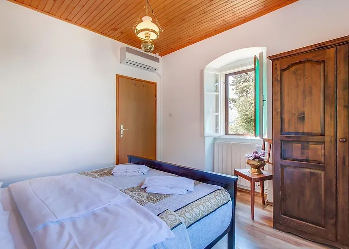 Вилла Unique Antistress Oasis Antiqua *